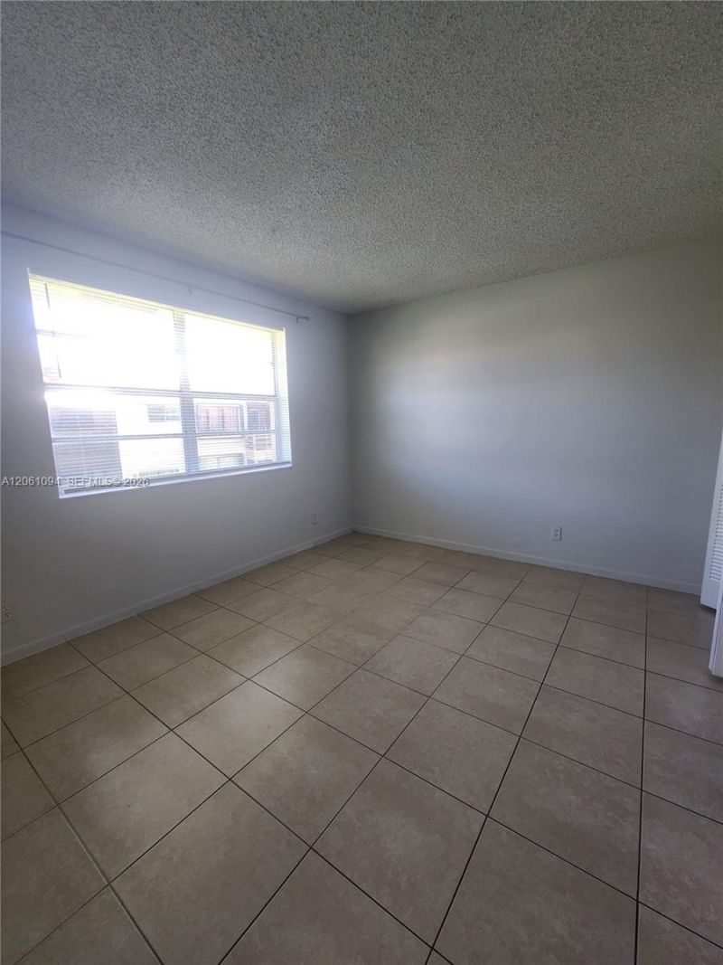10004 Twin Lakes Dr, Unit 36-F, Coral Springs, FL 33071 Photo