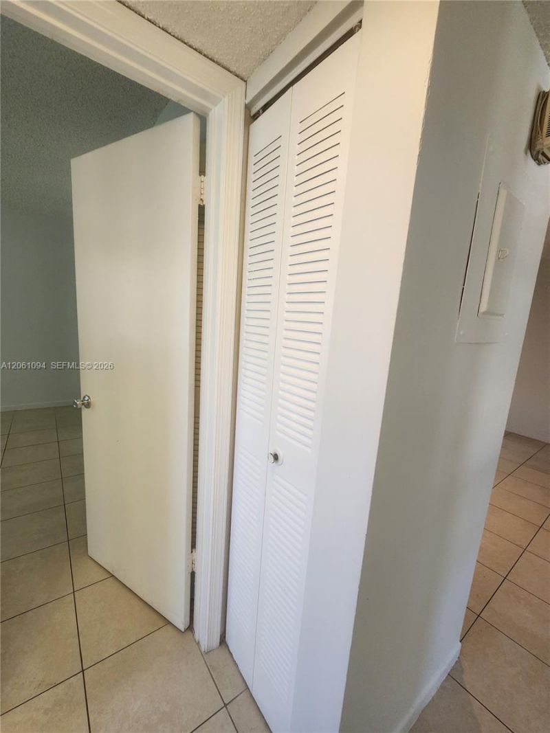 10004 Twin Lakes Dr, Unit 36-F, Coral Springs, FL 33071 Photo