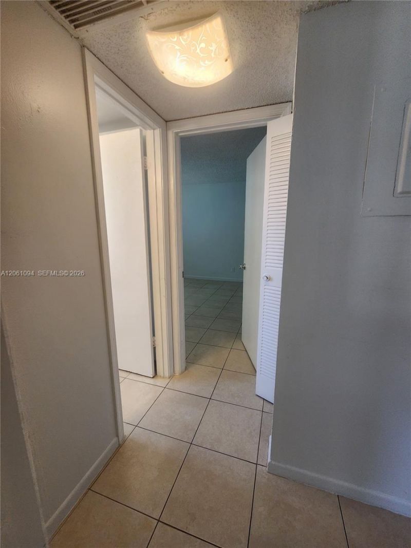 10004 Twin Lakes Dr, Unit 36-F, Coral Springs, FL 33071 Photo