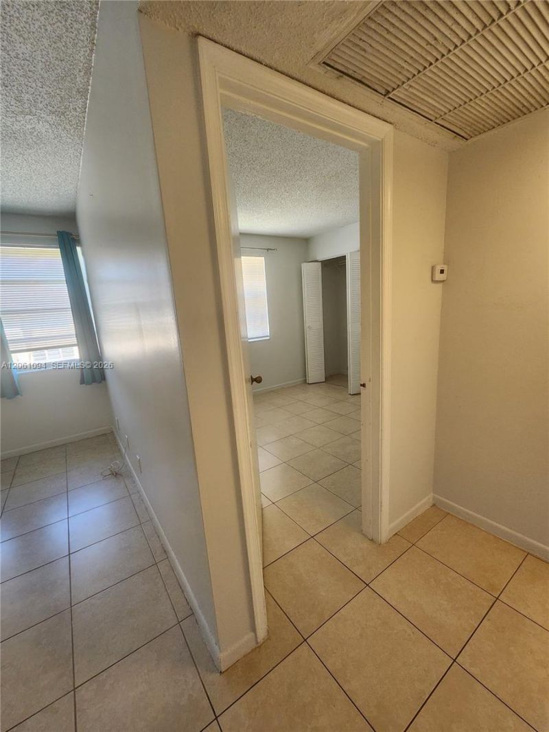 10004 Twin Lakes Dr, Unit 36-F, Coral Springs, FL 33071 Photo