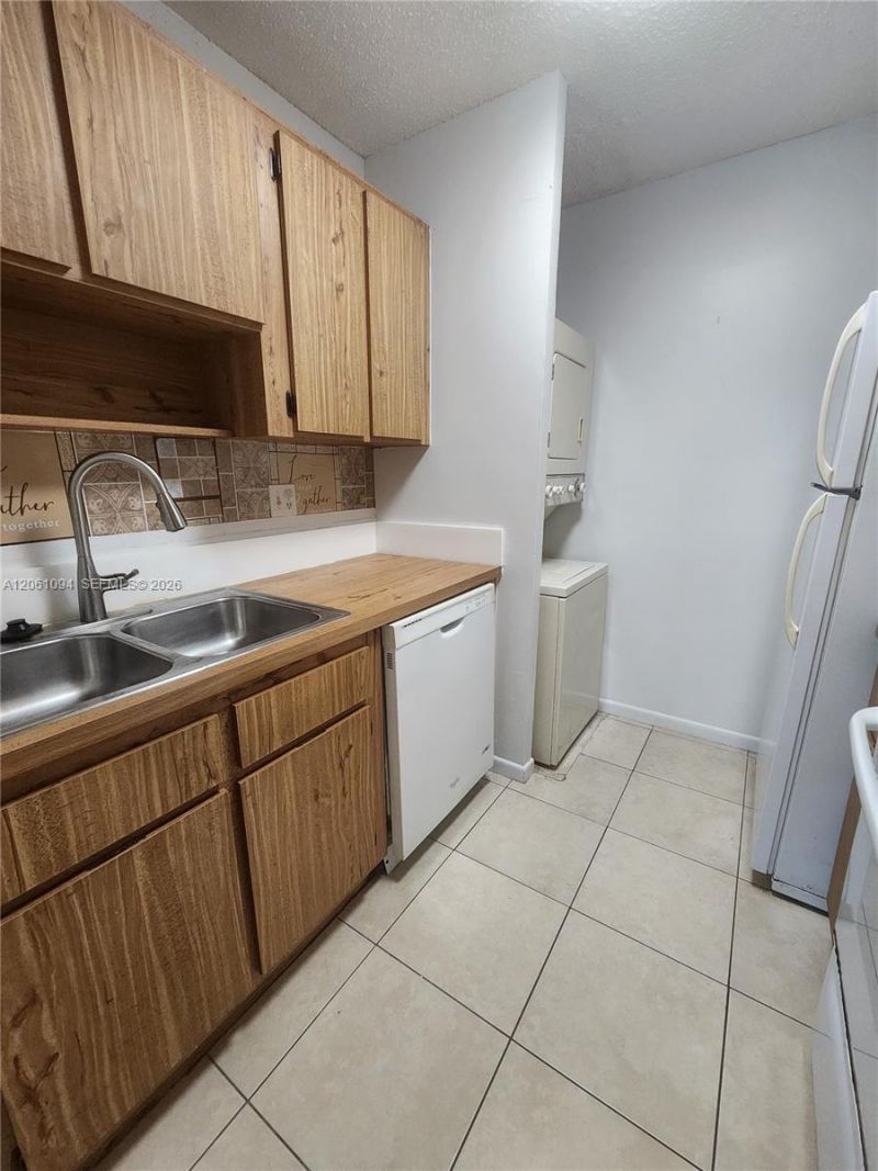 10004 Twin Lakes Dr, Unit 36-F, Coral Springs, FL 33071 Photo