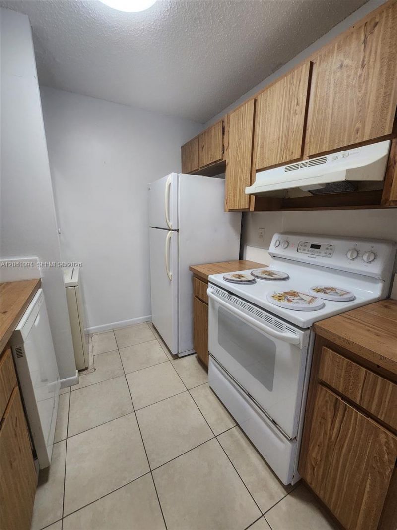 10004 Twin Lakes Dr, Unit 36-F, Coral Springs, FL 33071 Photo