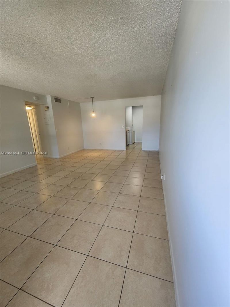 10004 Twin Lakes Dr, Unit 36-F, Coral Springs, FL 33071 Photo
