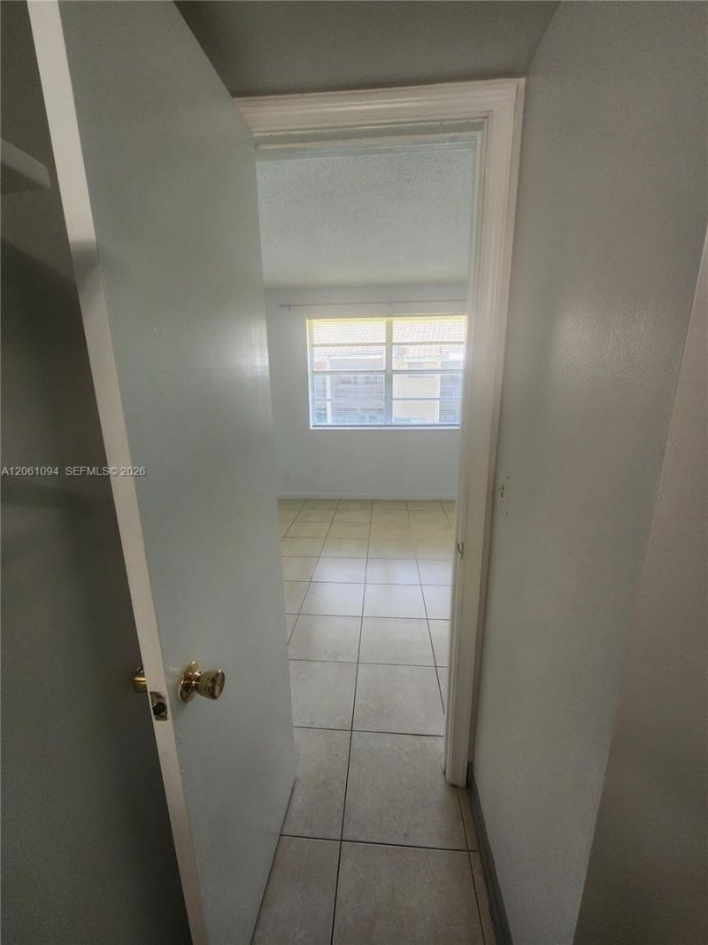 10004 Twin Lakes Dr, Unit 36-F, Coral Springs, FL 33071 Photo