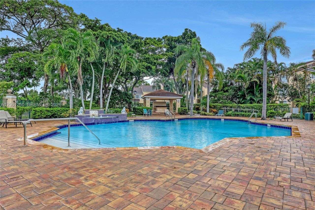 1727 Village Blvd, Unit 108, West Palm Beach, FL 33409 Photo