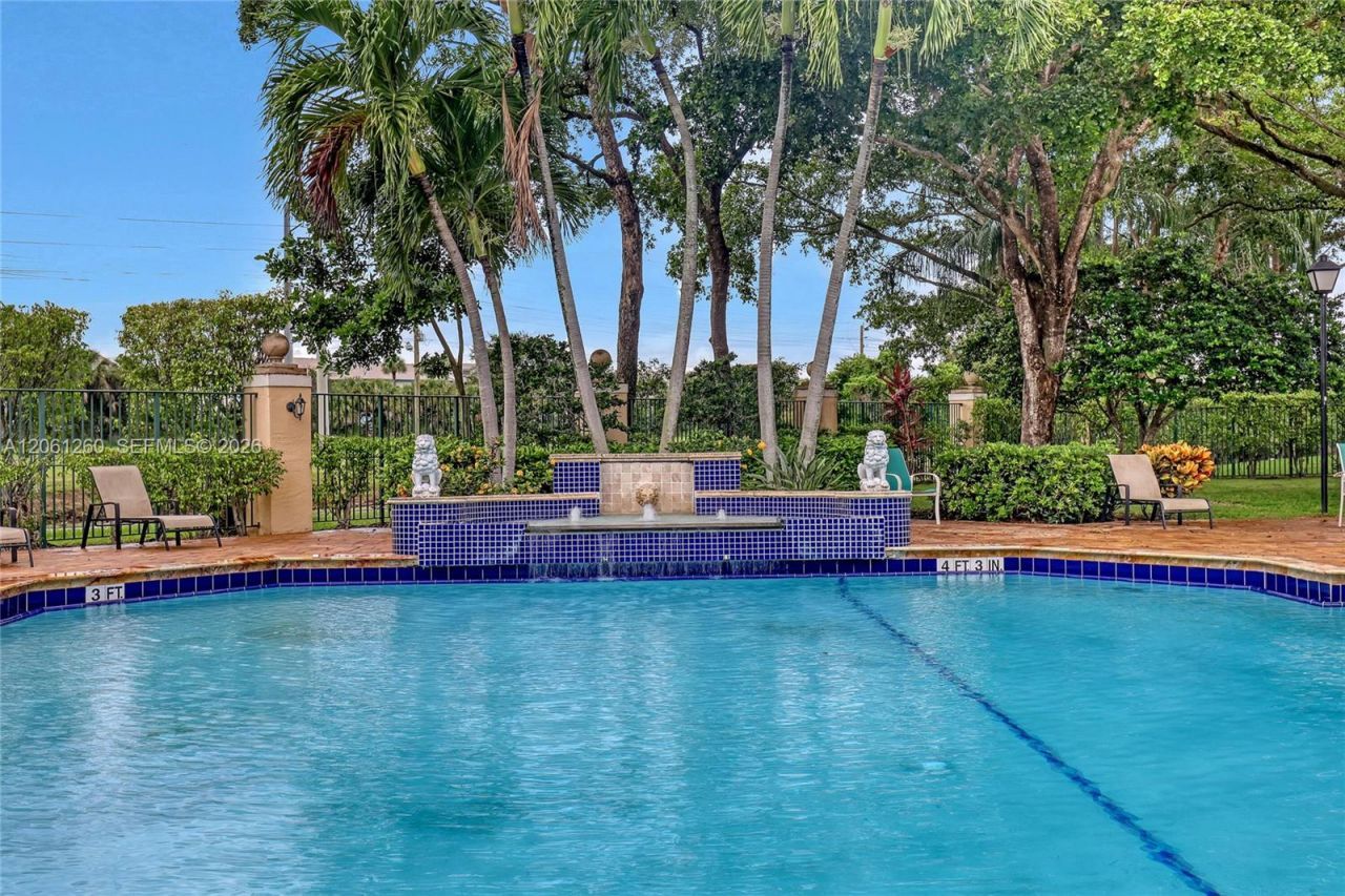 1727 Village Blvd, Unit 108, West Palm Beach, FL 33409 Photo