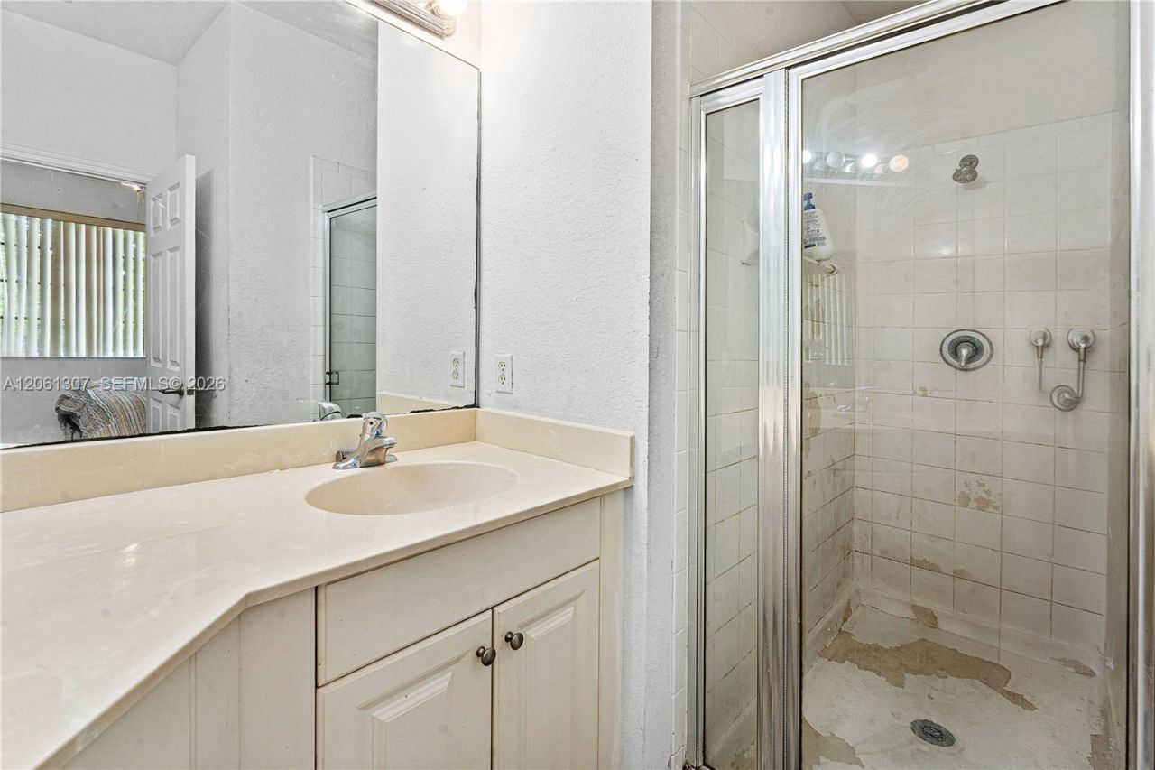 1925 Marsh Harbor Dr, Unit 204, Riviera Beach, FL 33404 Photo