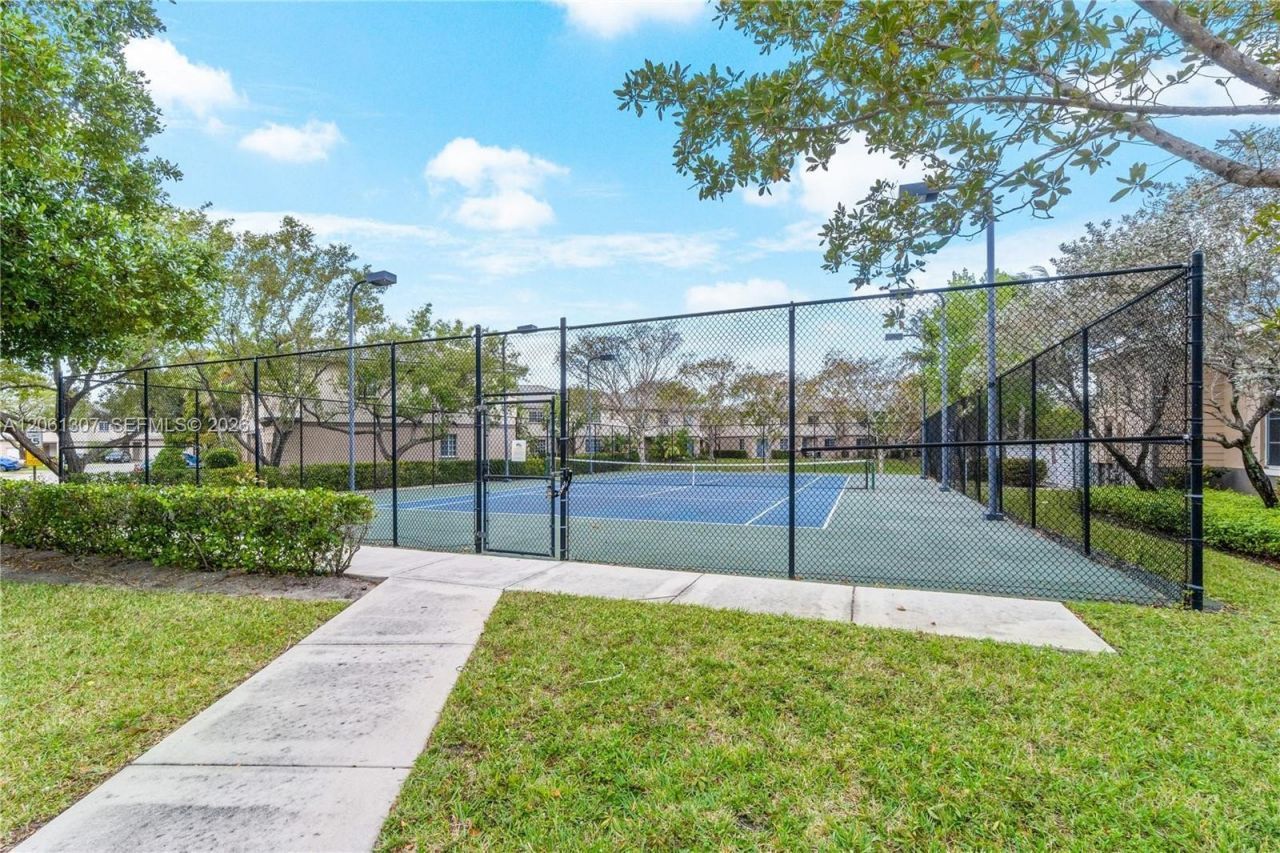 1925 Marsh Harbor Dr, Unit 204, Riviera Beach, FL 33404 Photo