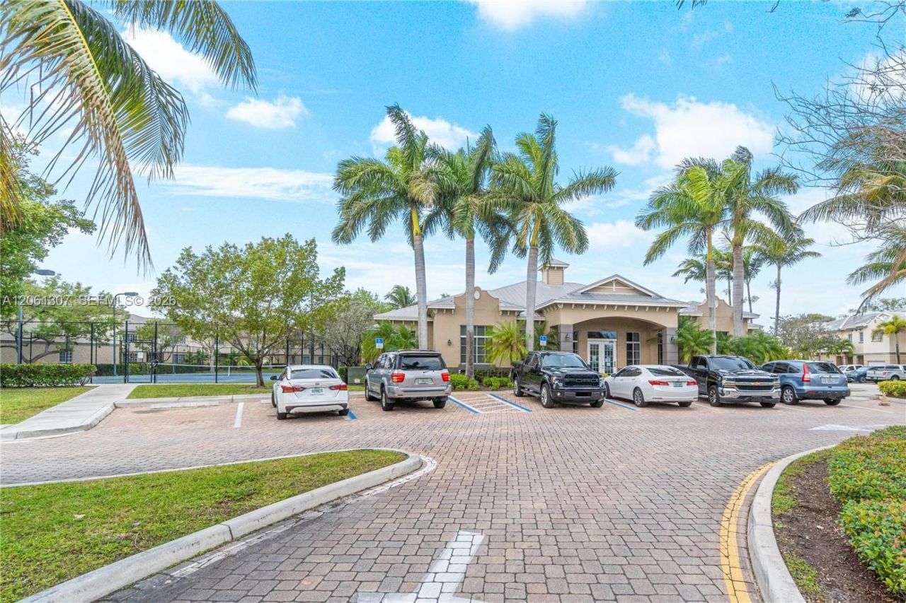 1925 Marsh Harbor Dr, Unit 204, Riviera Beach, FL 33404 Photo