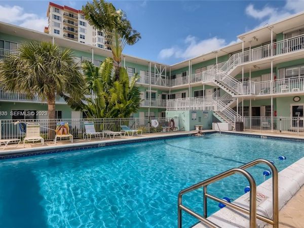 1504 S Surf Rd, Unit 65, Hollywood, FL 33019