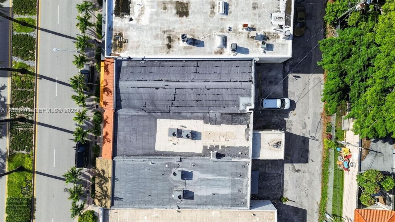 1919 -1923 Ponce De Leon Blvd , Coral Gables, FL 33134 Photo