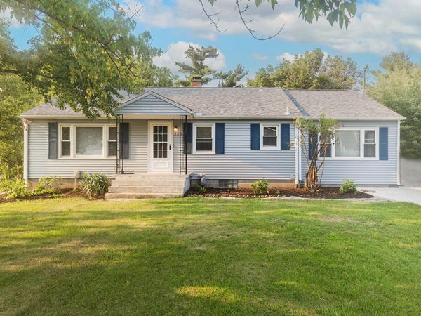 326 W 19th Avenue , Coal Valley, IL 61240