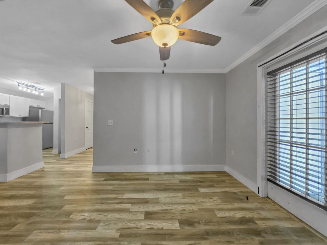 50 Pebble Beach Cove Photo 13