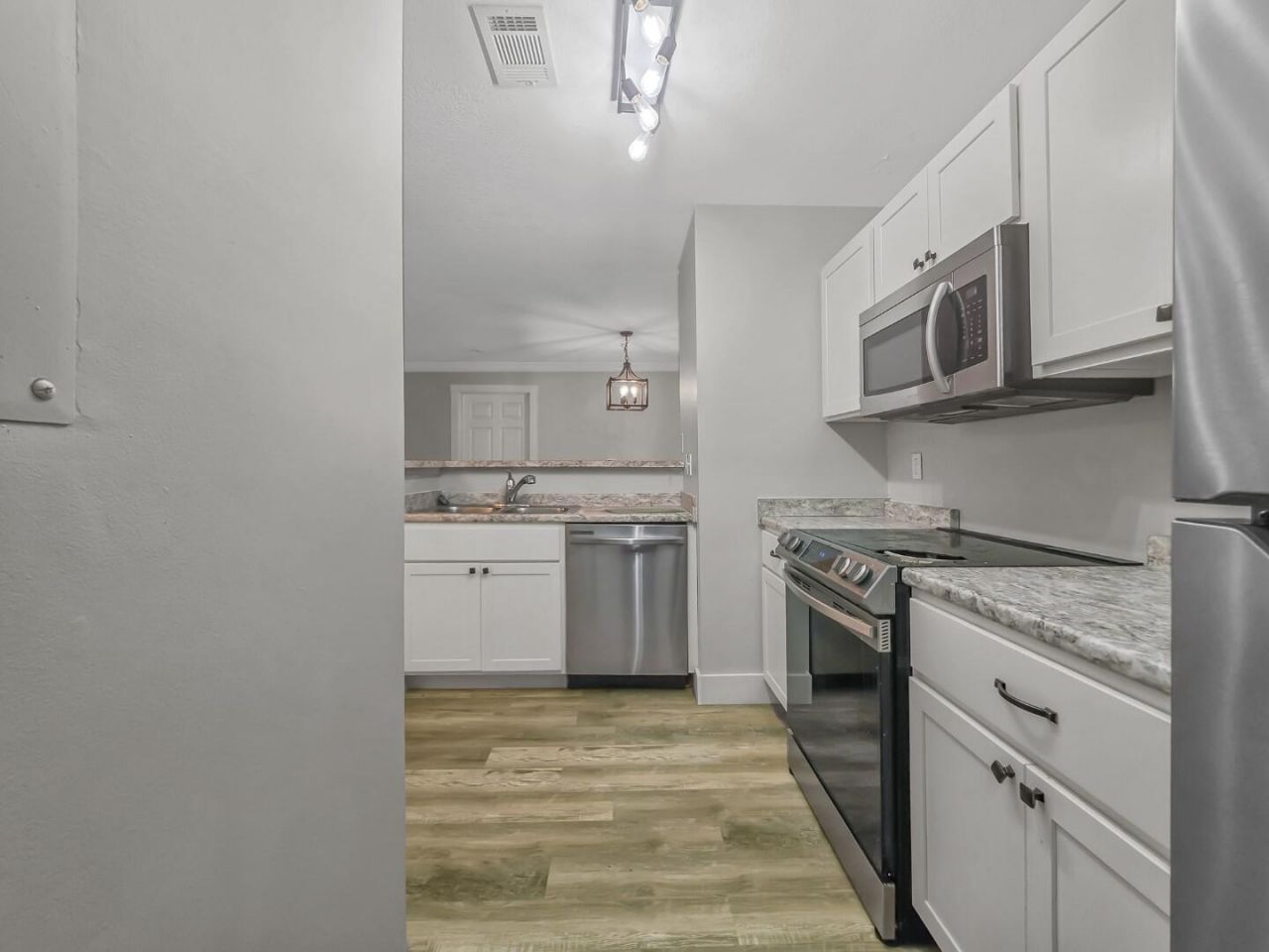 50 Pebble Beach Cove Photo 20