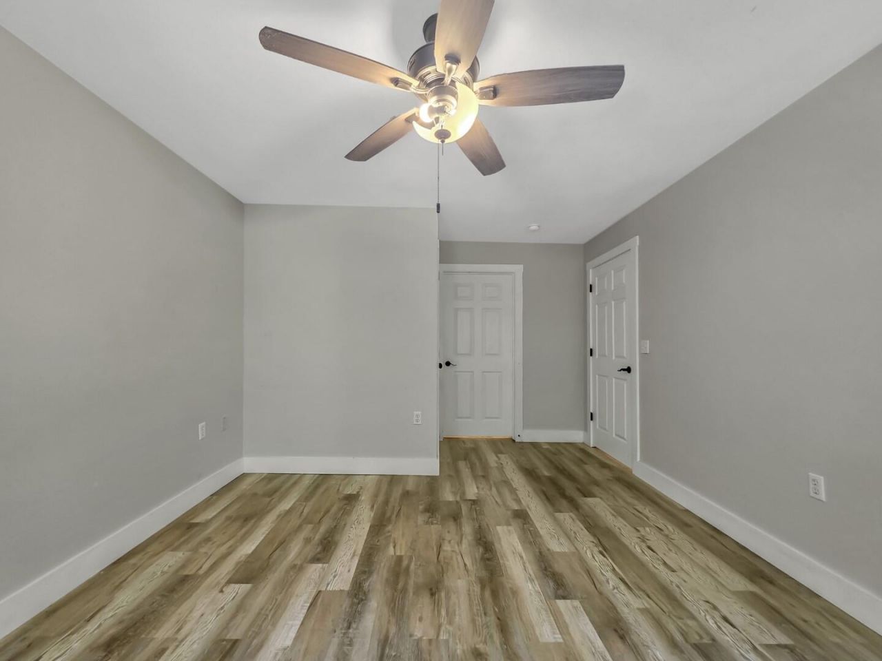 50 Pebble Beach Cove Photo 25