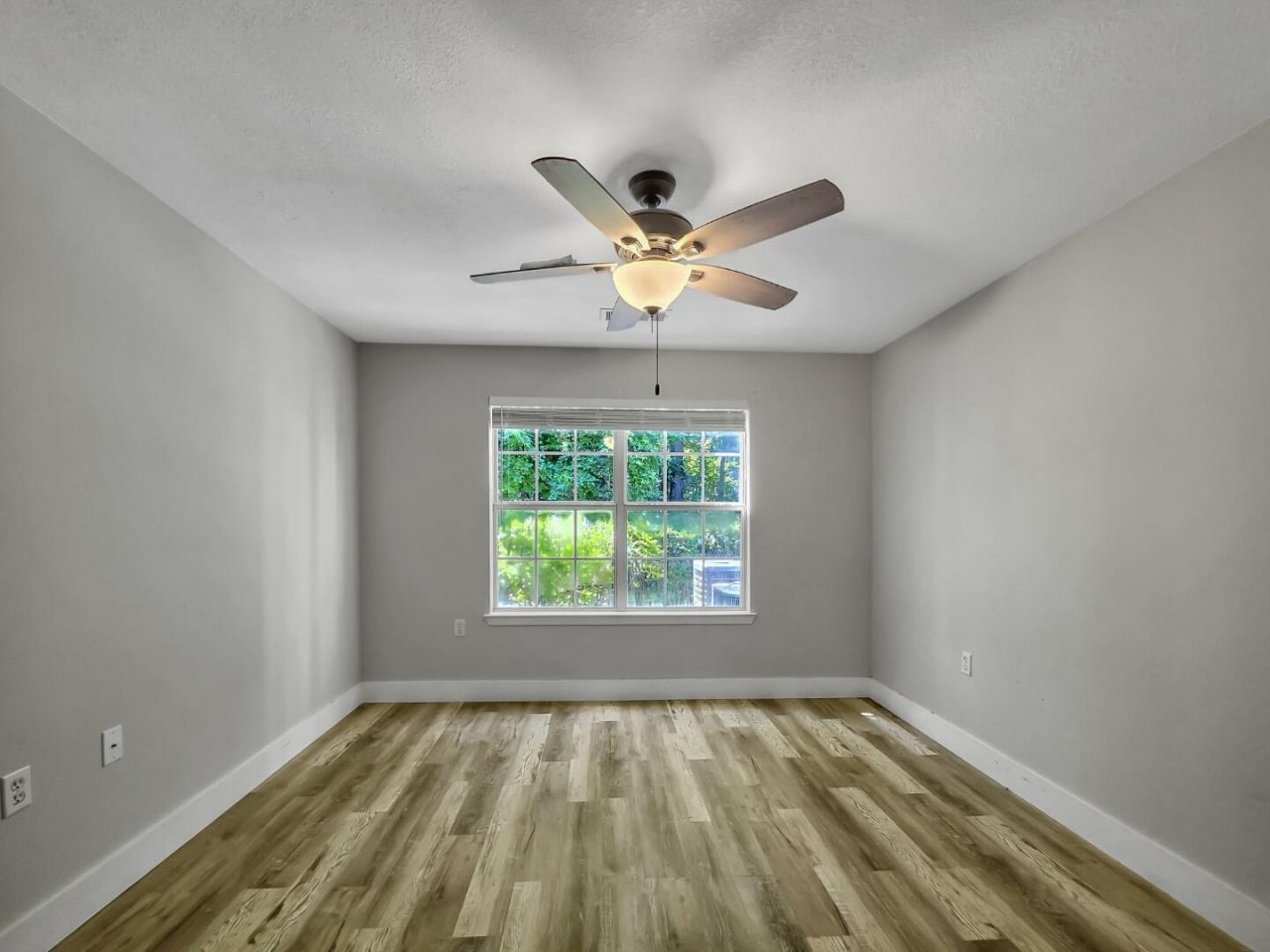 50 Pebble Beach Cove Photo 28