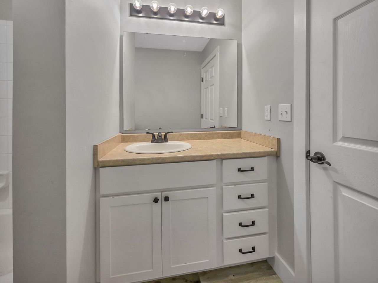 50 Pebble Beach Cove Photo 32