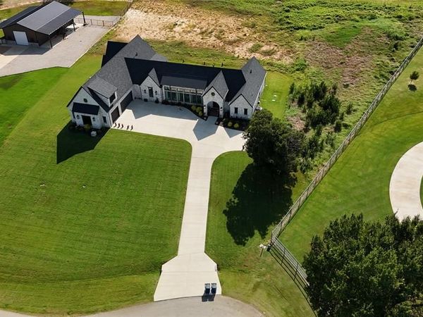 401 Cd Trail, Weatherford, TX 76087