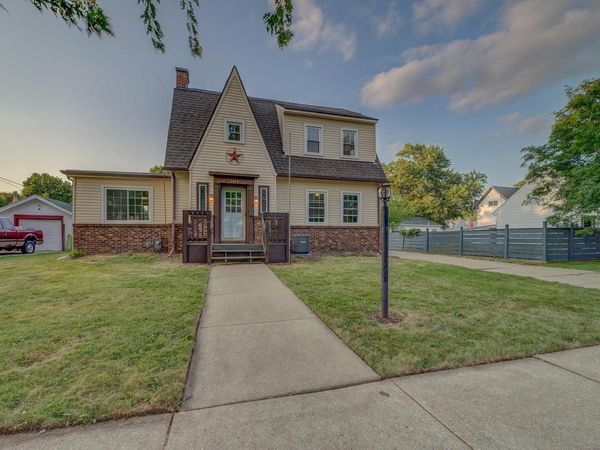 1419 St Lawrence Avenue, Janesville, WI 53545