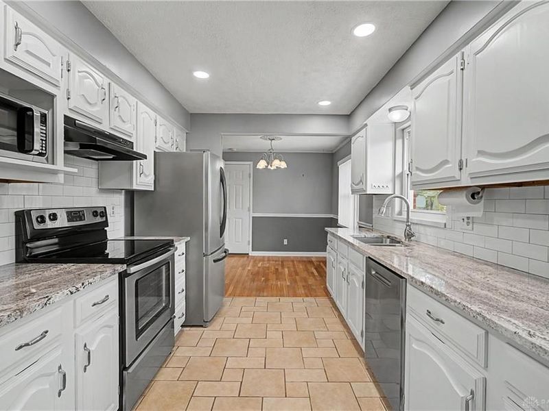 1017 Wenbrook Drive, Kettering, OH 45429 Photo 17