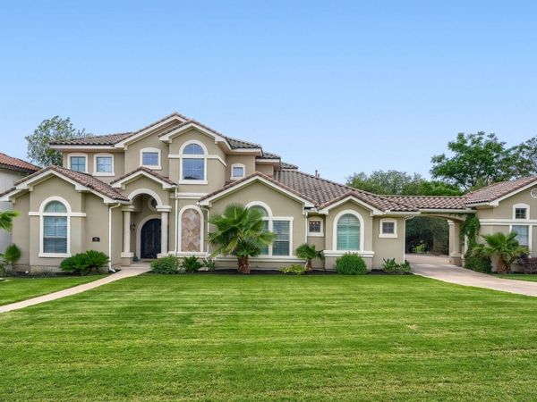 701 Hurst Creek RD, Lakeway, TX 78734
