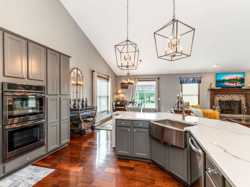 8391 Tricia Price Drive, Powell, OH 43065 Photo 12