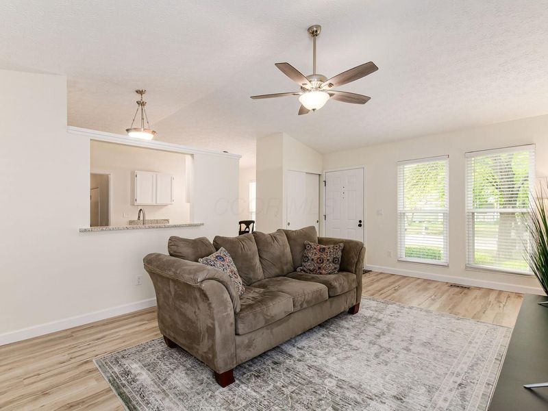 3188 Eppleworth Drive, Dublin, OH 43017 Photo 7