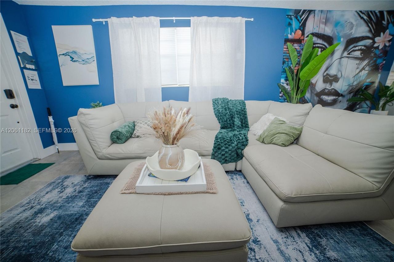 1725 SW 30th St , Fort Lauderdale, FL 33315 Photo