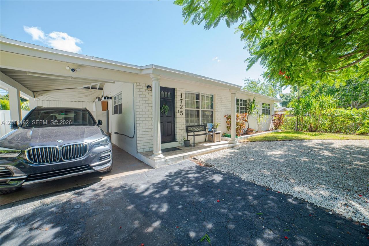 1725 SW 30th St , Fort Lauderdale, FL 33315 Photo