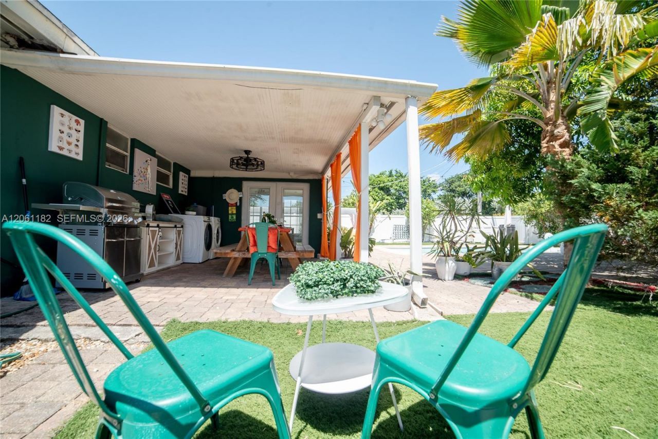 1725 SW 30th St , Fort Lauderdale, FL 33315 Photo
