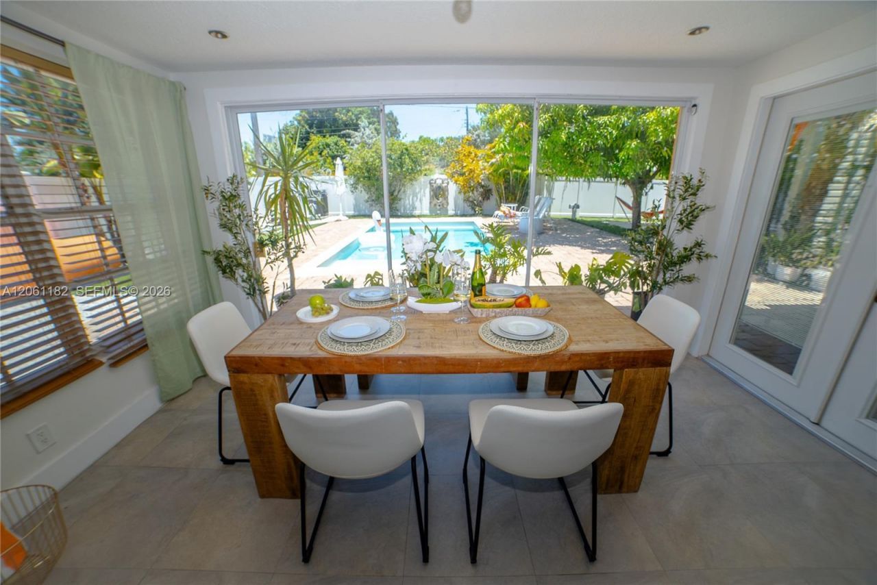 1725 SW 30th St , Fort Lauderdale, FL 33315 Photo