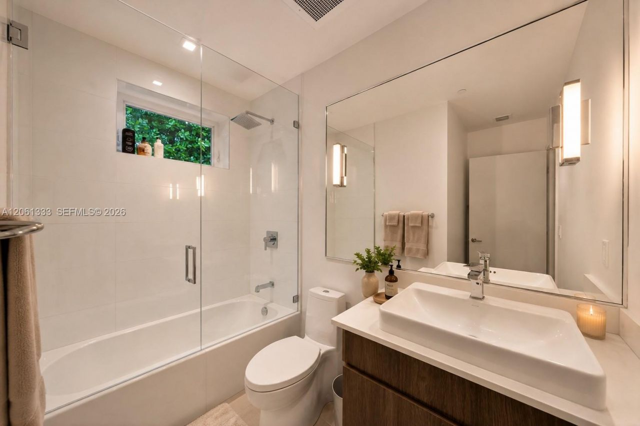 455 NE 39th St , Unit 111, Miami, FL 33137 Photo