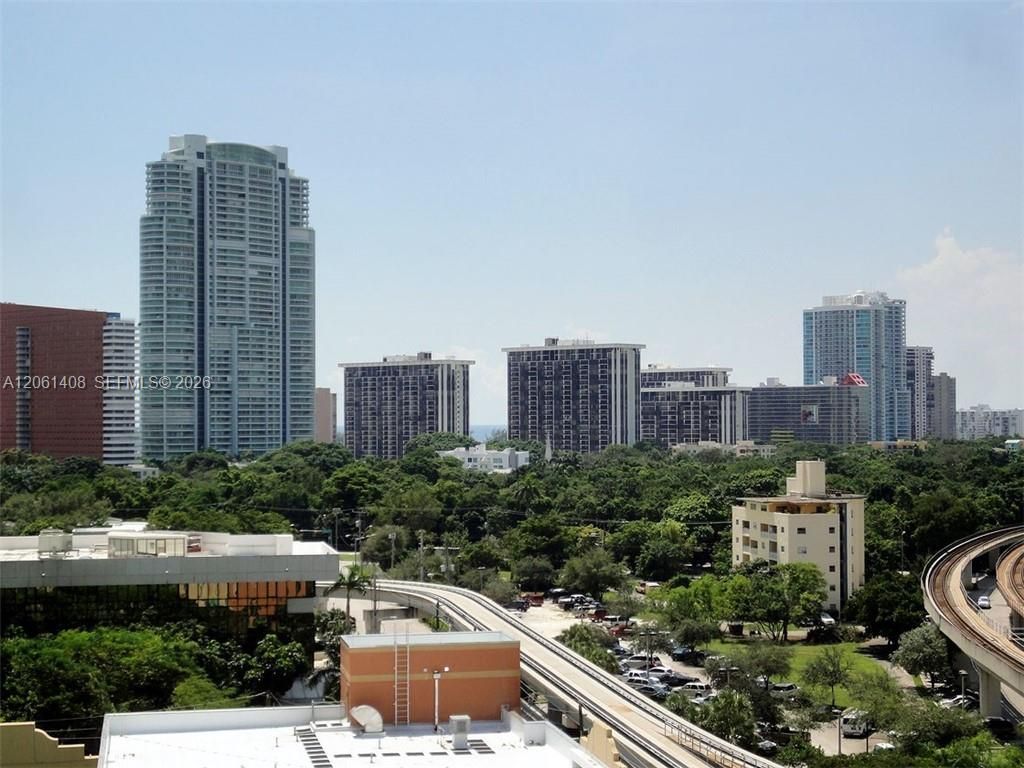 79 SW 12th St , Unit 1203-S, Miami, FL 33130 Photo