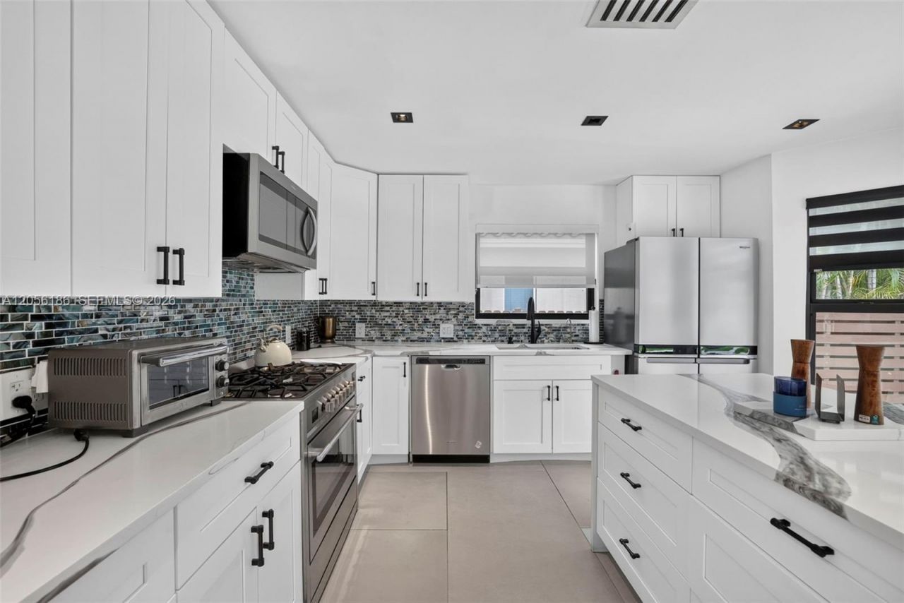 545 NE 9th Ave, Fort Lauderdale, FL 33301 Photo