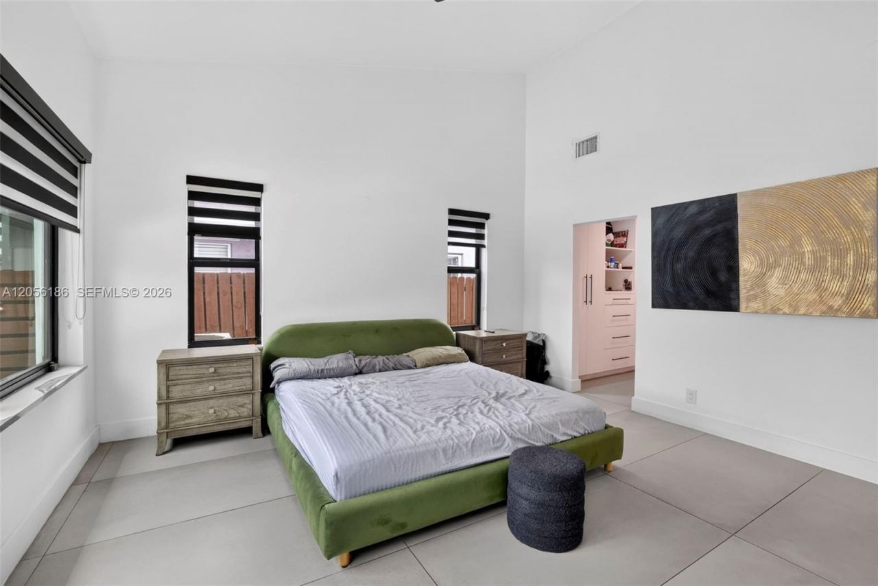 545 NE 9th Ave, Fort Lauderdale, FL 33301 Photo
