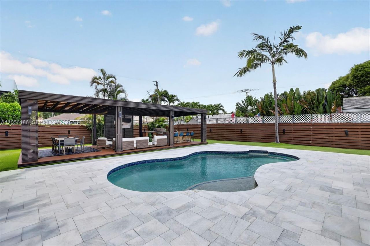 545 NE 9th Ave, Fort Lauderdale, FL 33301 Photo
