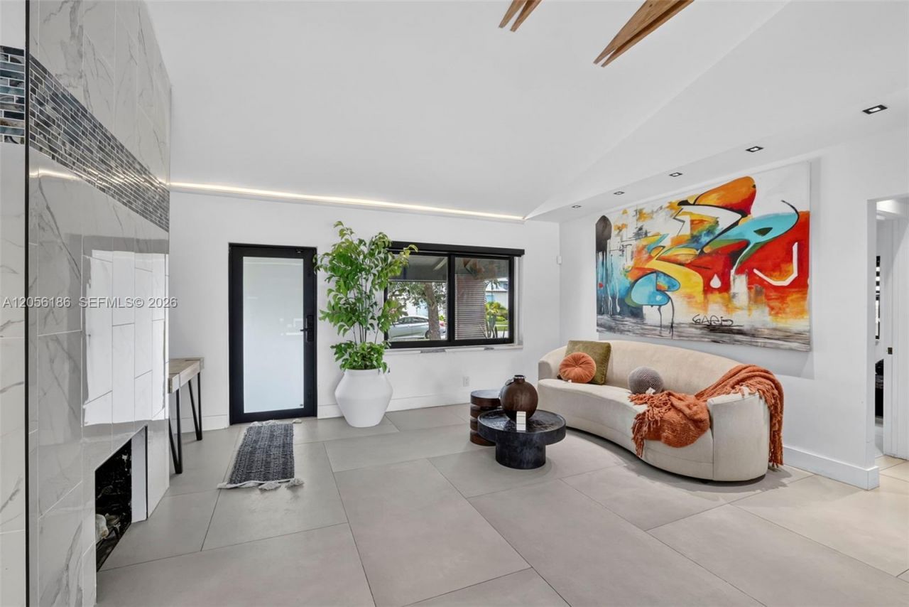 545 NE 9th Ave, Fort Lauderdale, FL 33301 Photo