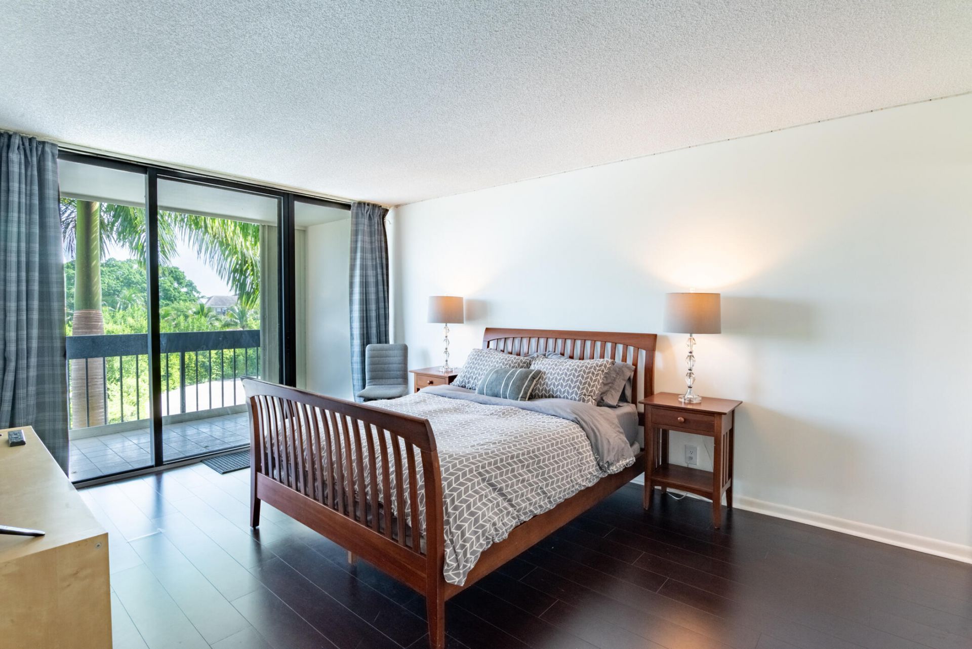 2400 Presidential Way, Unit 302, West Palm Beach, FL 33401 Photo