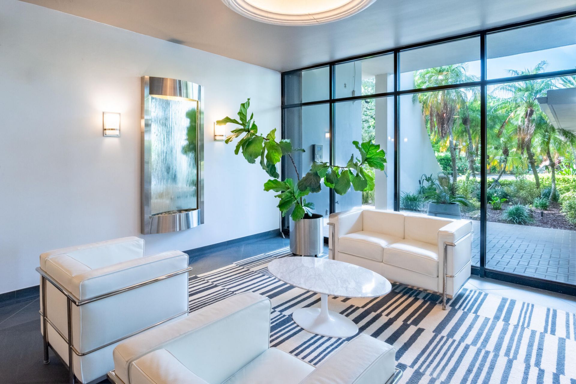 2400 Presidential Way, Unit 302, West Palm Beach, FL 33401 Photo