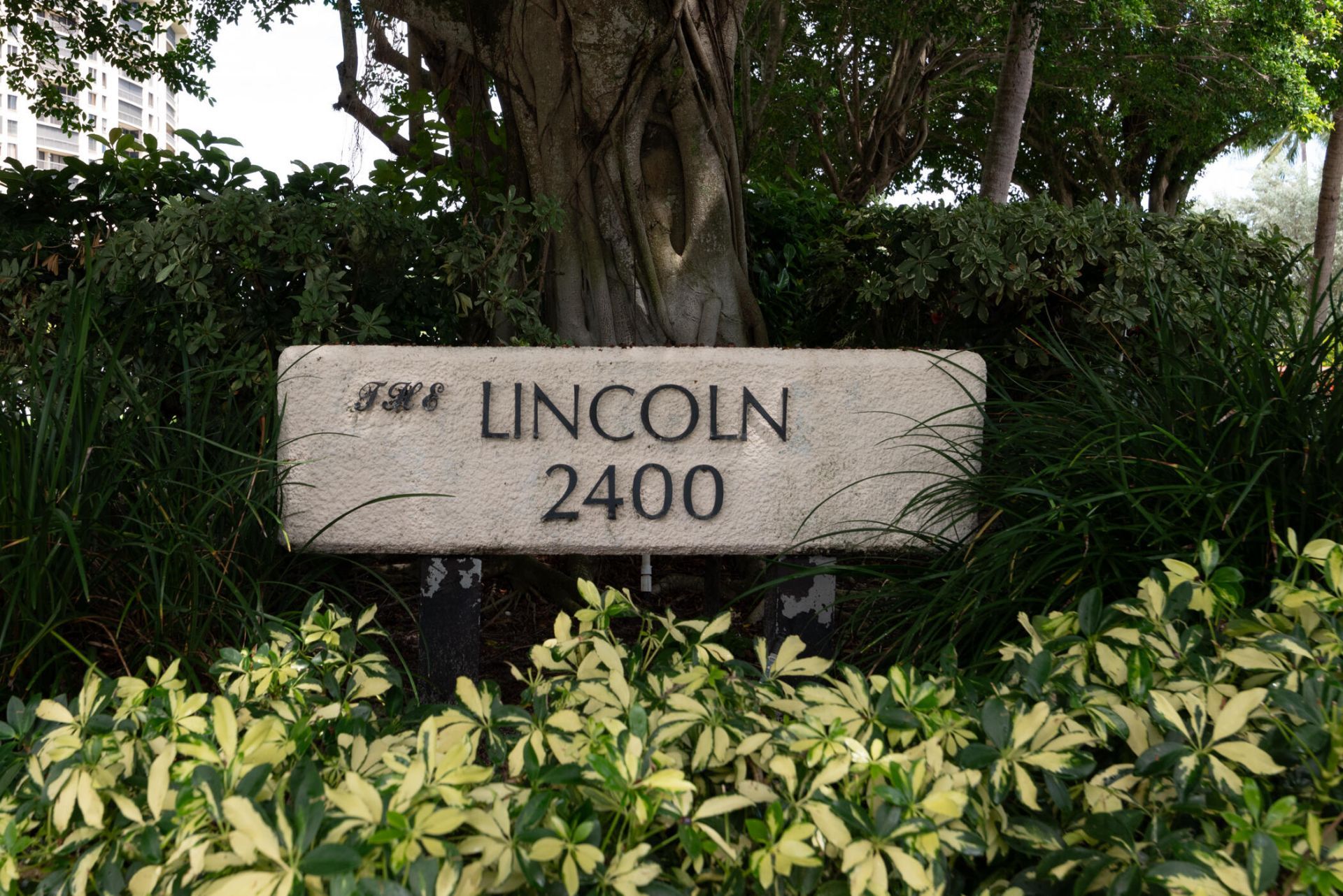 2400 Presidential Way, Unit 302, West Palm Beach, FL 33401 Photo