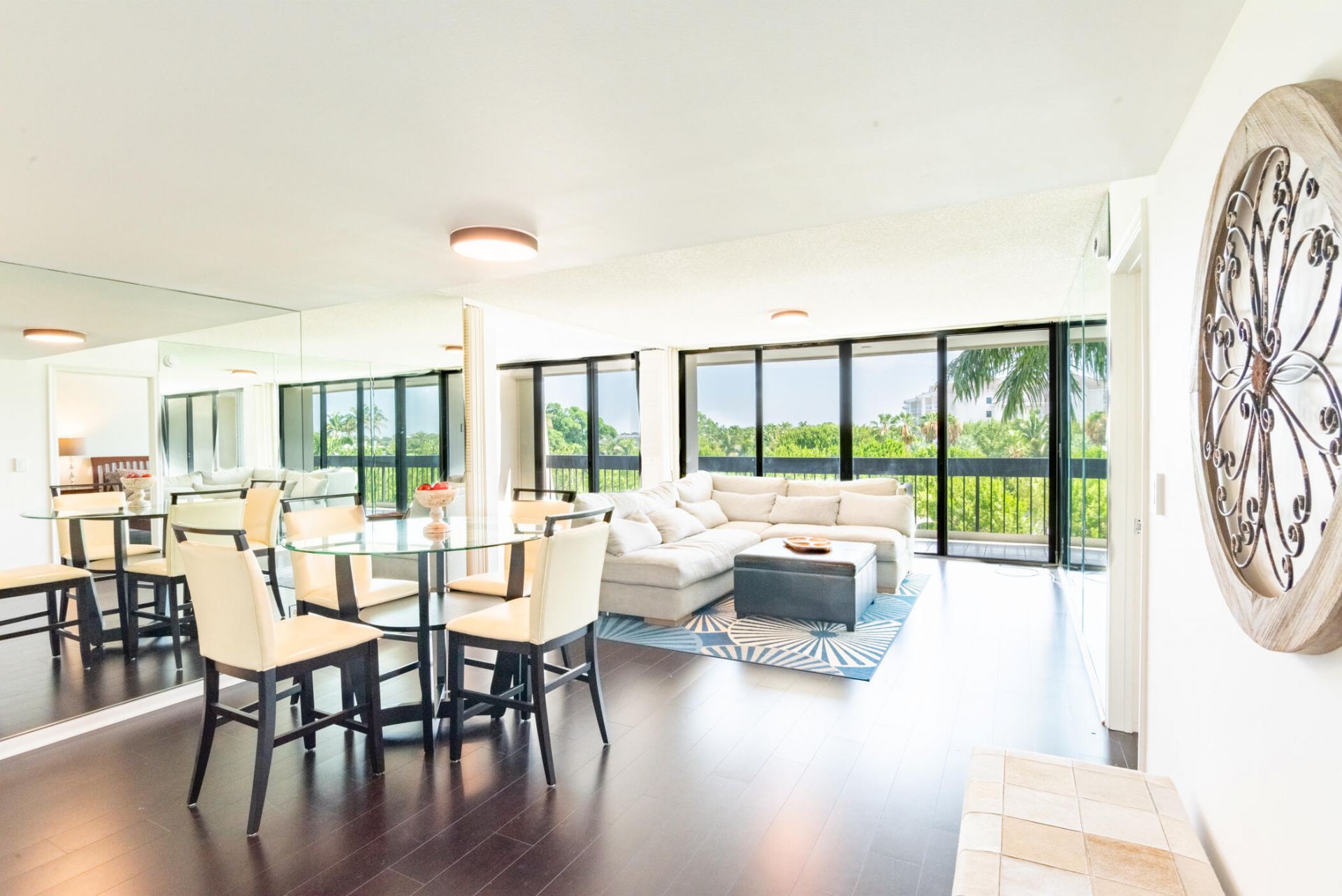 2400 Presidential Way, Unit 302, West Palm Beach, FL 33401 Photo