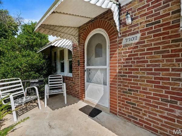 7707 Murdoch Avenue , Shrewsbury, MO 63119