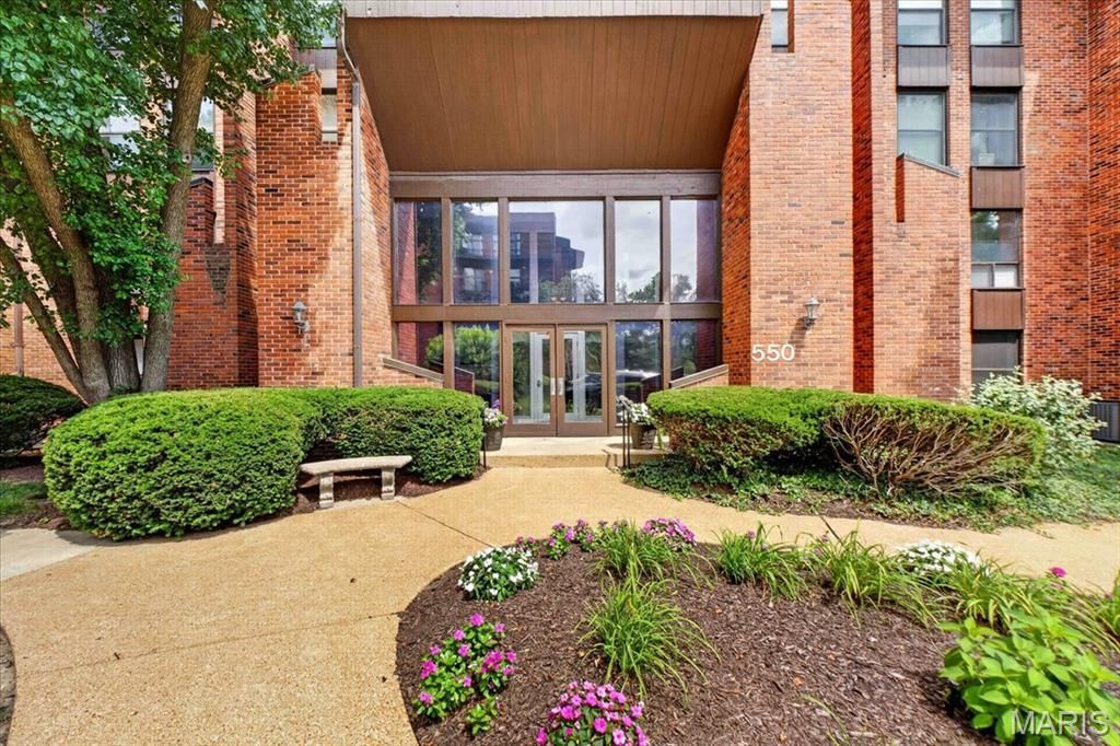550 Coeur De Royale Drive , Unit 408, Saint Louis, MO 63141 Main Photo