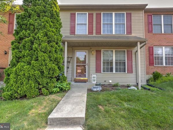 106 BATTENS CIRCLE , LEOLA, PA 17540