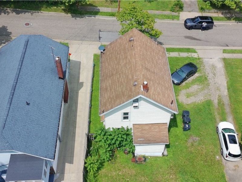 692 Blanche Street , Akron, OH 44307 Photo 7