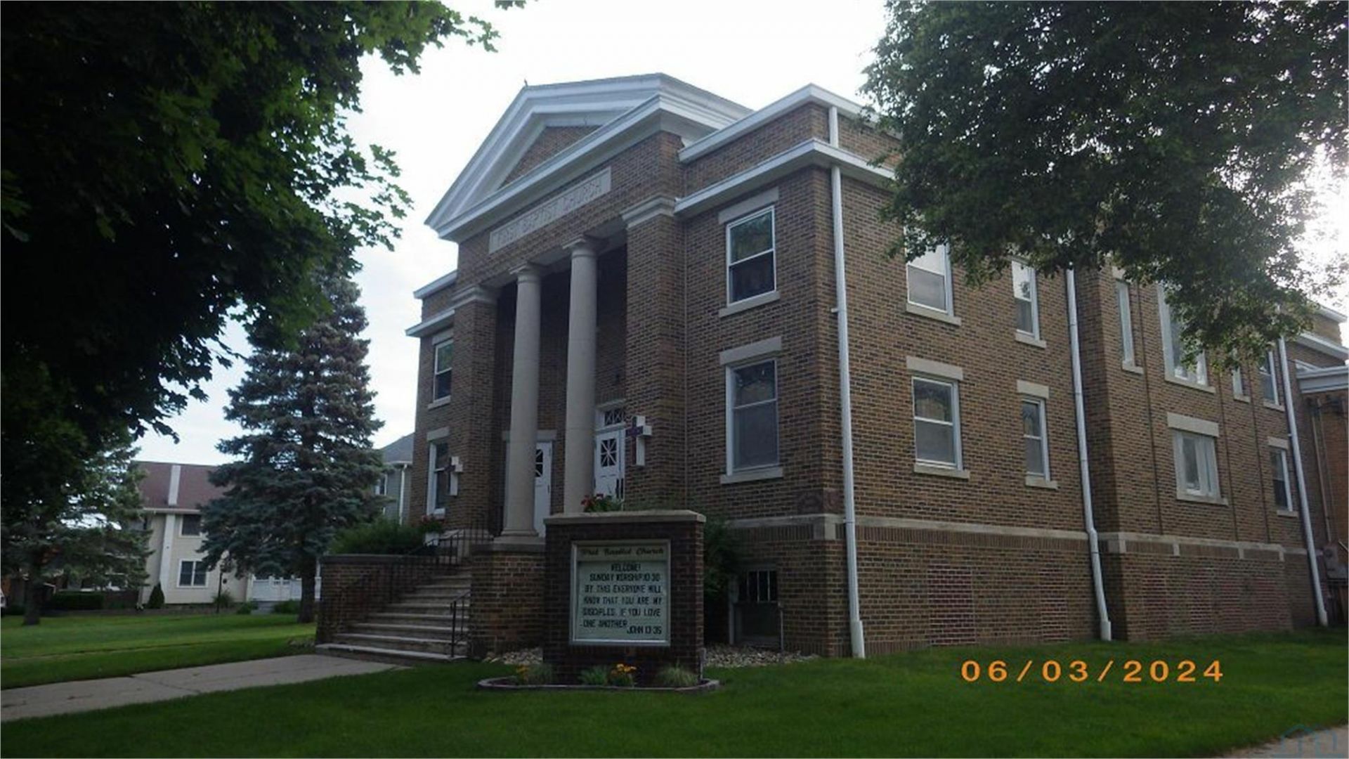401 Lake Ave, Storm Lake, IA 50588 Main Photo