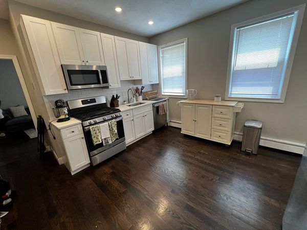 158 Holland St., Unit 2, Somerville, MA 02144