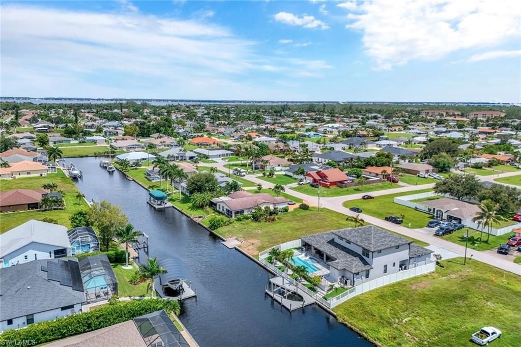 1909 SE 14th St , Cape Coral, FL 33990 Photo