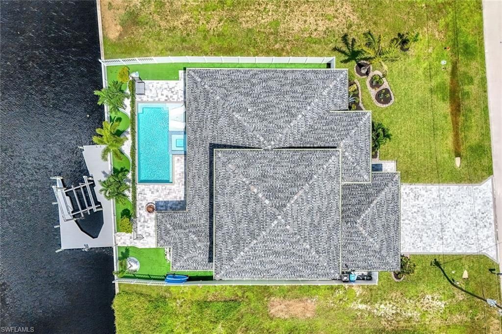 1909 SE 14th St , Cape Coral, FL 33990 Photo