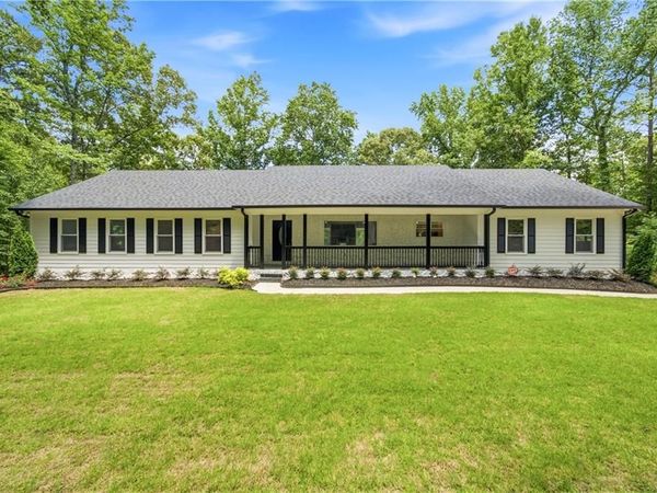 5070 River Lake Drive, Chattahoochee Hills, GA 30213